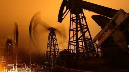 МЭА повысило прогноз спроса на нефть в 2022 году