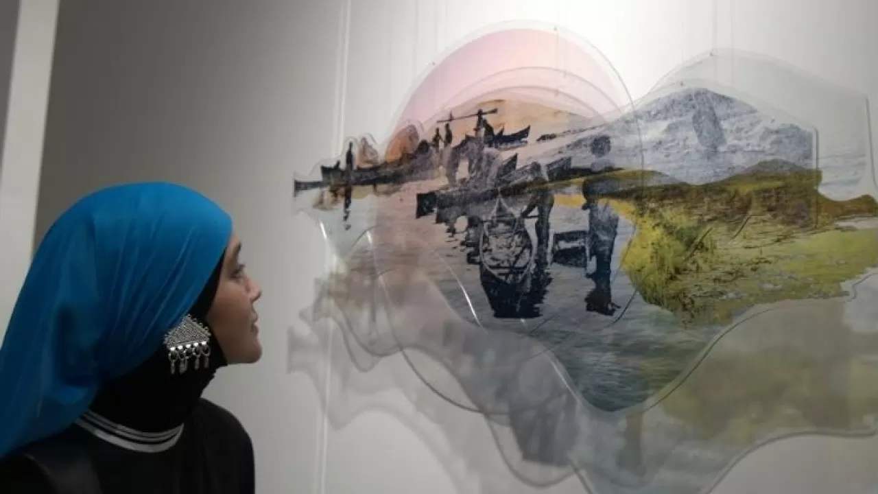 В Атырау впервые открылась выставка работ молодых художников Казахстана