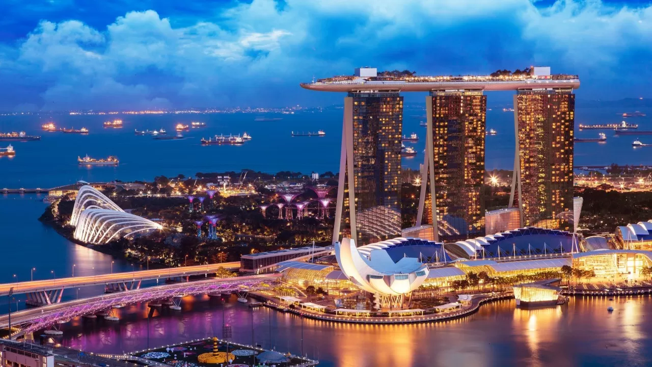 Сингапур әлемдегі ең ірі қаржы орталықтарының үштігіне енді