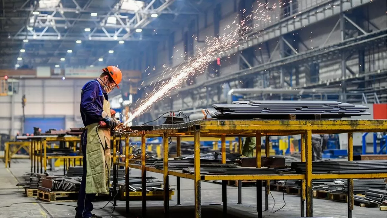 В Казахстане на 2,5% вырос индекс промышленного производства