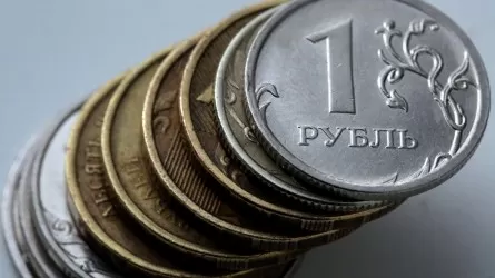 Более 100 млрд рублей составил спрос на наличные в России