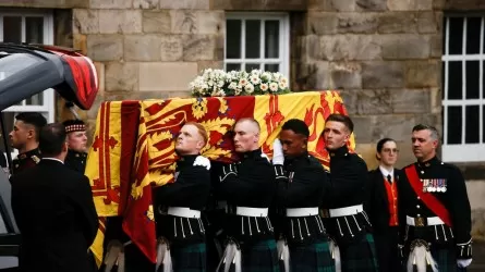 Делегации трех стран не пригласили на похороны Елизаветы II