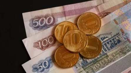 На 95,5 млрд рублей в России сократилась денежная база