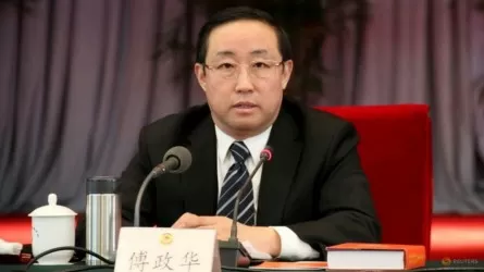 К смертной казни за коррупцию  приговорили высокопоставленного чиновника в Китае