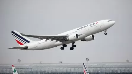 Air France повысит зарплаты и выплатит сотрудникам бонус в 1000 евро