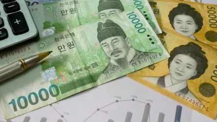Южнокорейская вона упала к доллару до минимума за более чем 13 лет – СМИ  