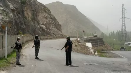 Кыргызстан начинает разминирование приграничных с Таджикистаном территорий 