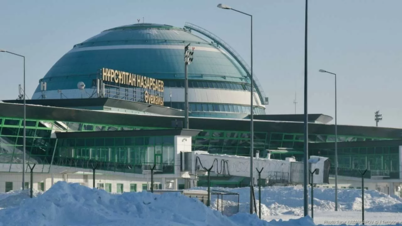 Восемь авиарейсов отменили в Казахстане 10 января