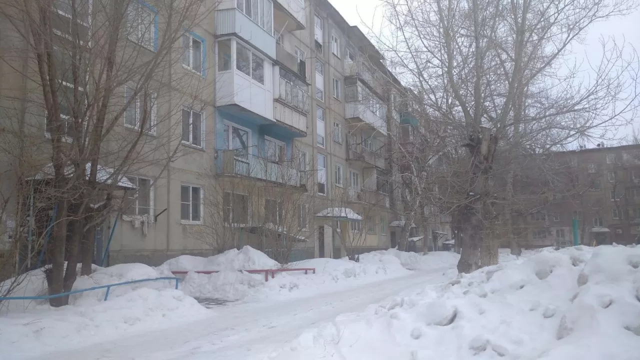 "Замечательный" сосед: жителям многоэтажки в Усть-Каменогорске пришлось заплатить водоканалу долги  соседа