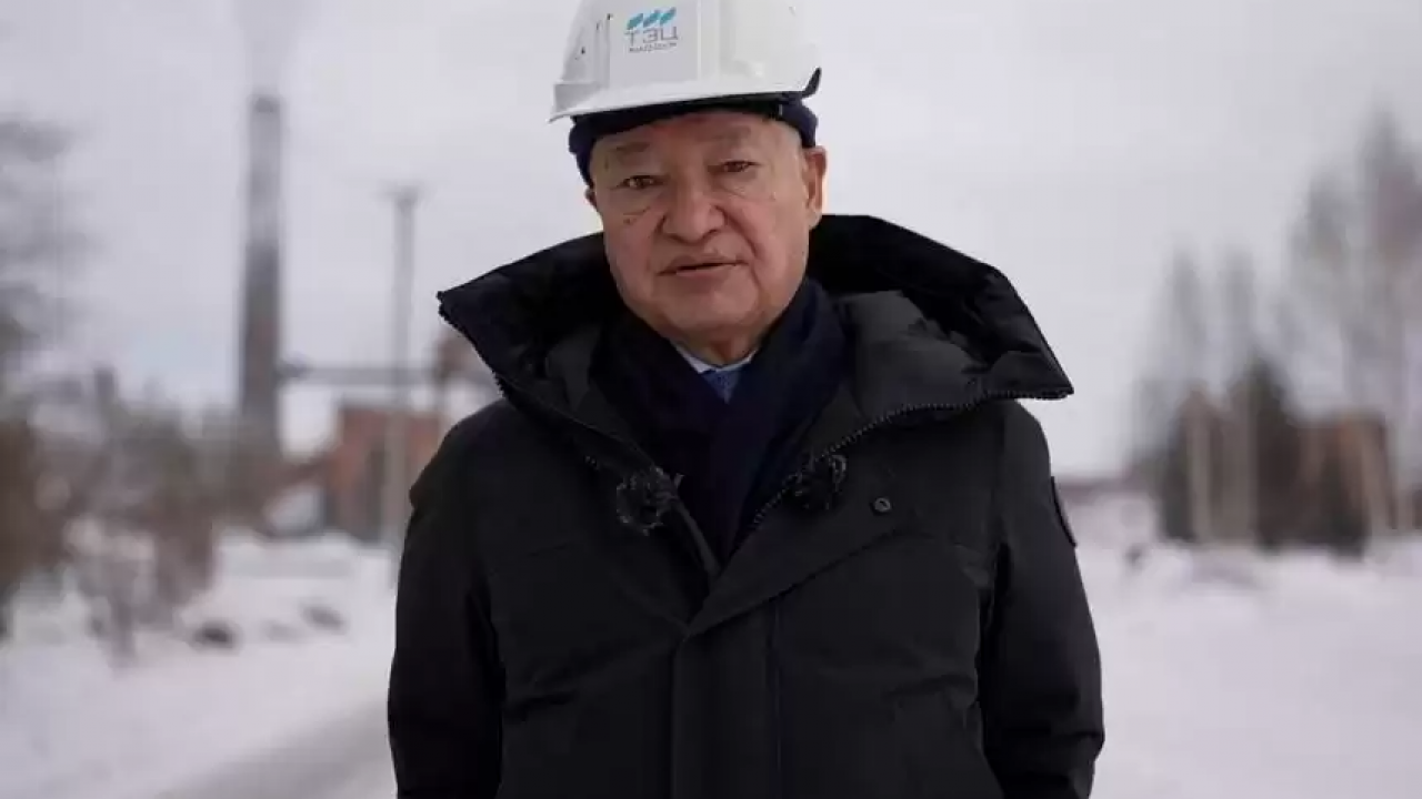Риддер лениногорск казахстан. Пожар город риддер. Риддер город в казахстане. Риддер новости. Дом ушел под землю в риддере.