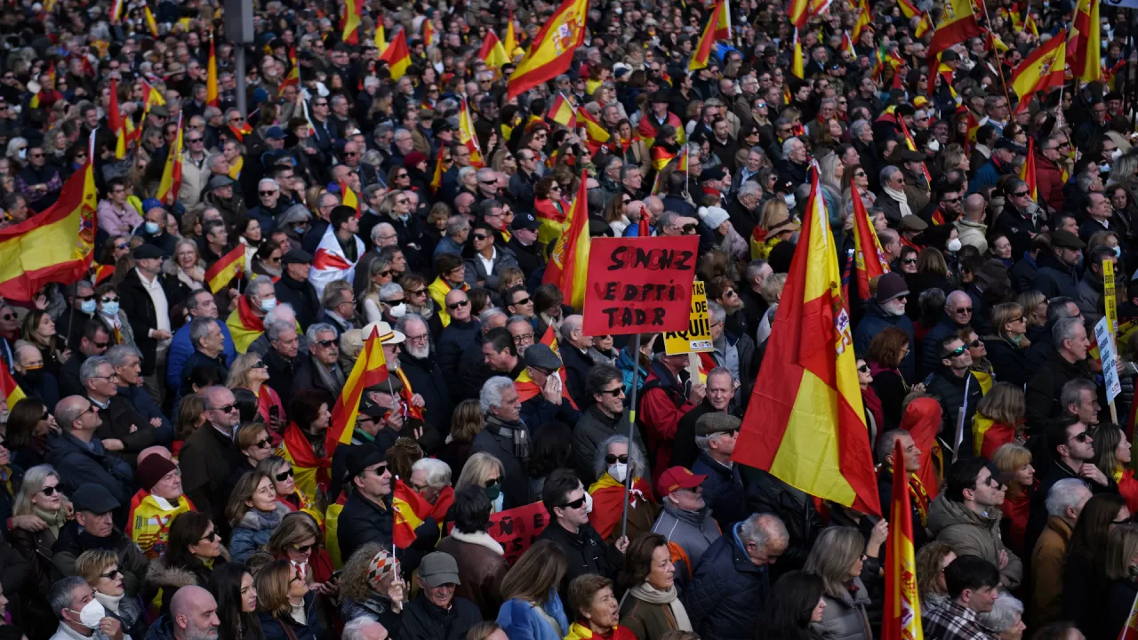 В Мадриде проходит многотысячный протест
