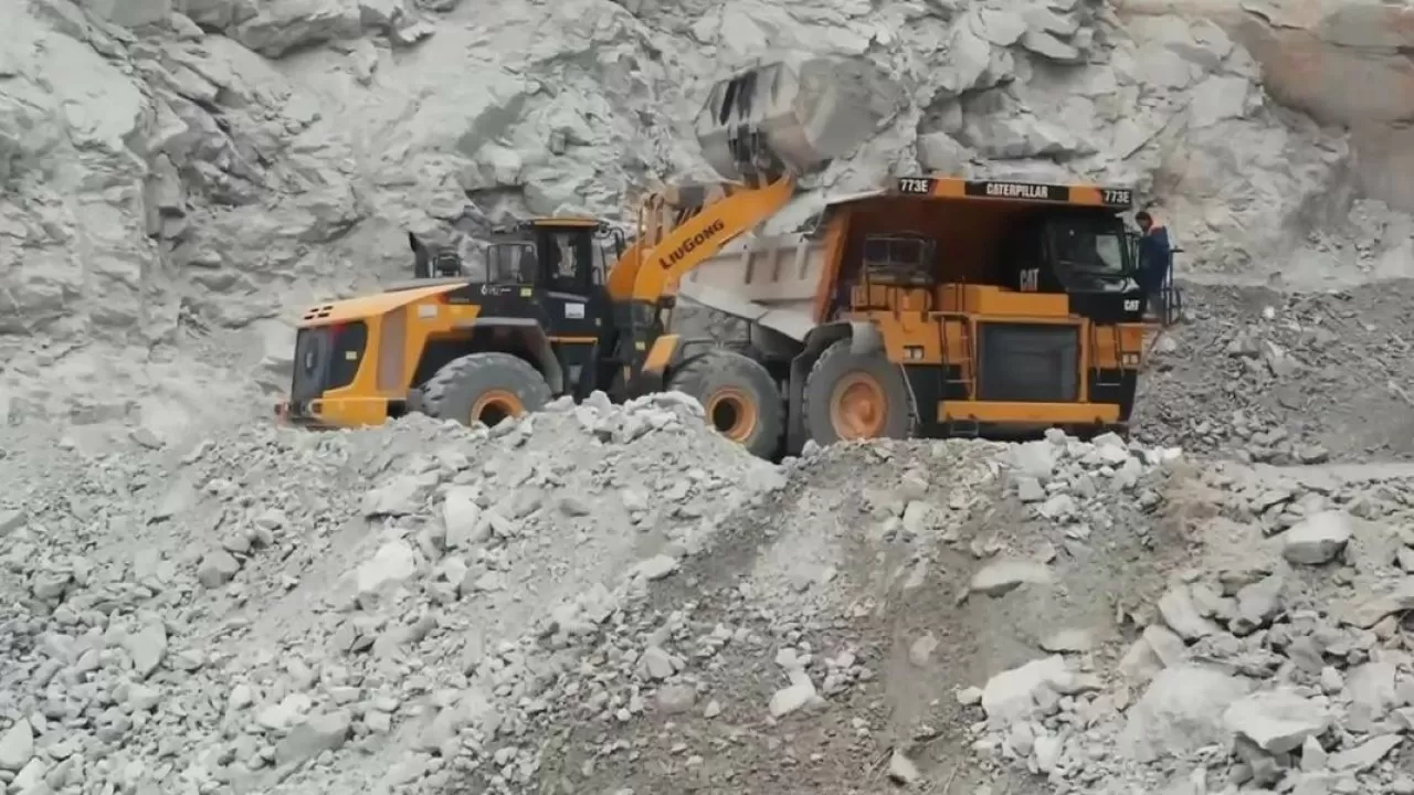 Рабочего насмерть завалило рудой в Карагандинской области
