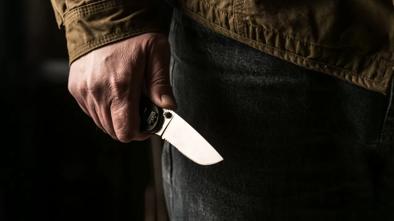 Шесть человек ножом порезал мужчина в Париже
