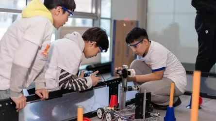 Оқу-ағарту министрлігі: Екі мыңнан аса оқушы робототехникадан іріктеу чемпионаттарына қатысады