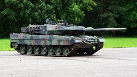 Германия намерена предоставить Украине 14 танков Leopard 2