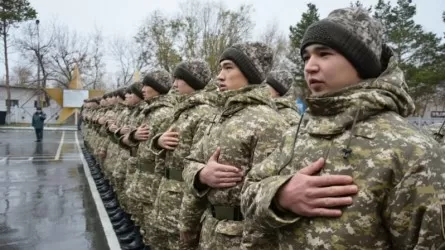 Павлодар облысында 17-ге толған бозбалаларды әскерге шақыруға тіркеу басталды