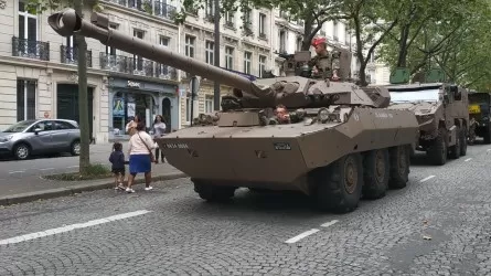 Колесные танки передадут Украине Франция и США