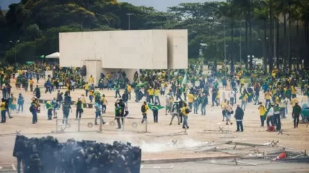 Экс-президент Бразилии не поддержал протестующих сторонников
