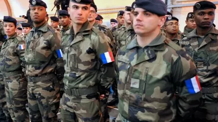 Оборонный бюджет Франции увеличили более чем на треть
