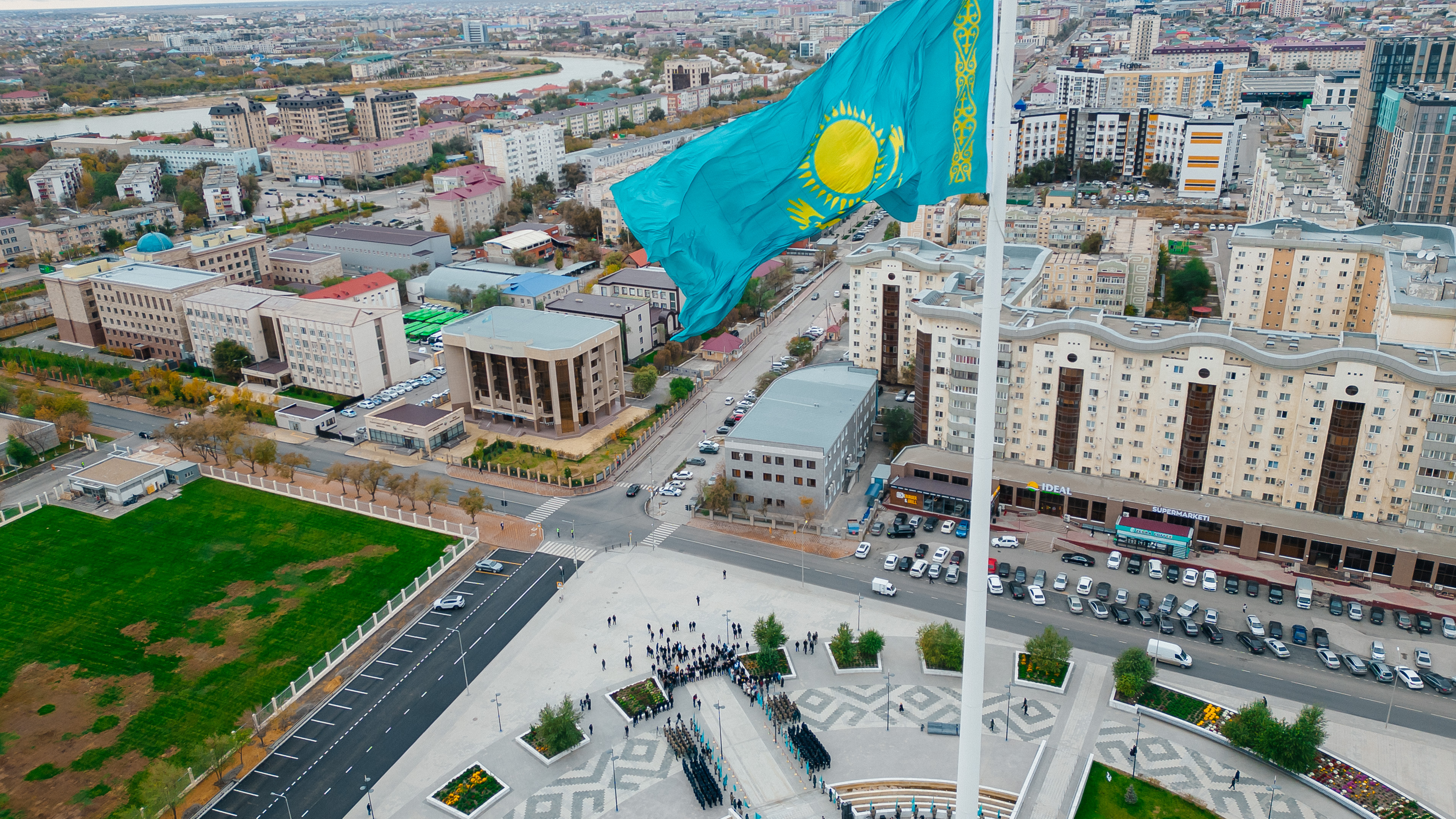 Атырауда мемлекеттік туды көтеру рәсімі өтті 