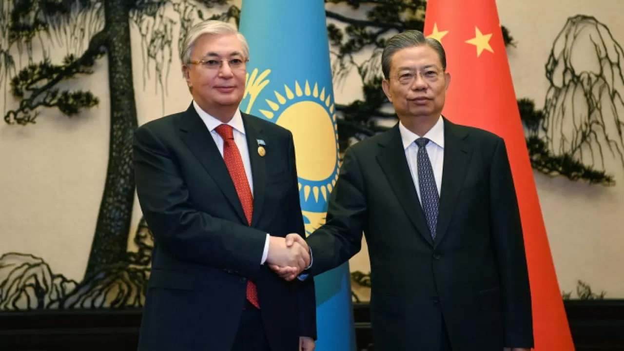 Казахстан и Китай намерены довести объем торговли до 40 млрд долларов – Токаев