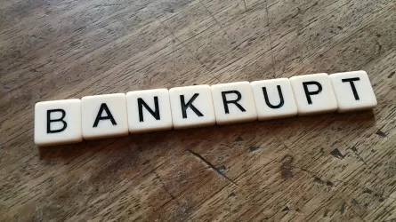 Казахстанцы с долгами по кредитам более 5 лет могут стать банкротами в первоочередном порядке  