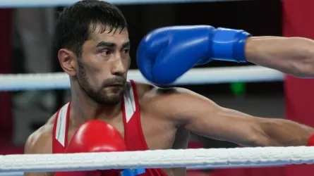 Казахстанский боксер Шымбергенов проиграл полуфинал на Азиаде, но выиграл бронзу 
