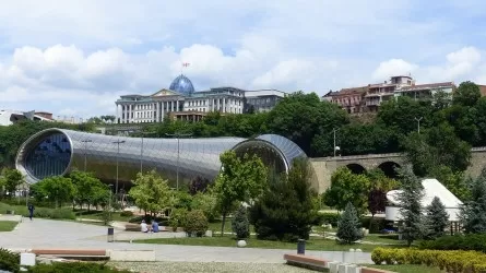 Парламент Грузии объявил о начале процедуры импичмента президента 