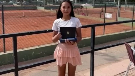Казахстанские юниоры добились успеха на теннисном турнире в Испании 