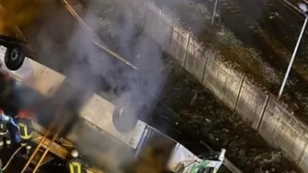 Италияда автобус көпірден құлап, кем дегенде 20 адам қайтыс болды