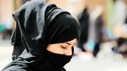 В черный список в Иране внесли актрис без хиджаба