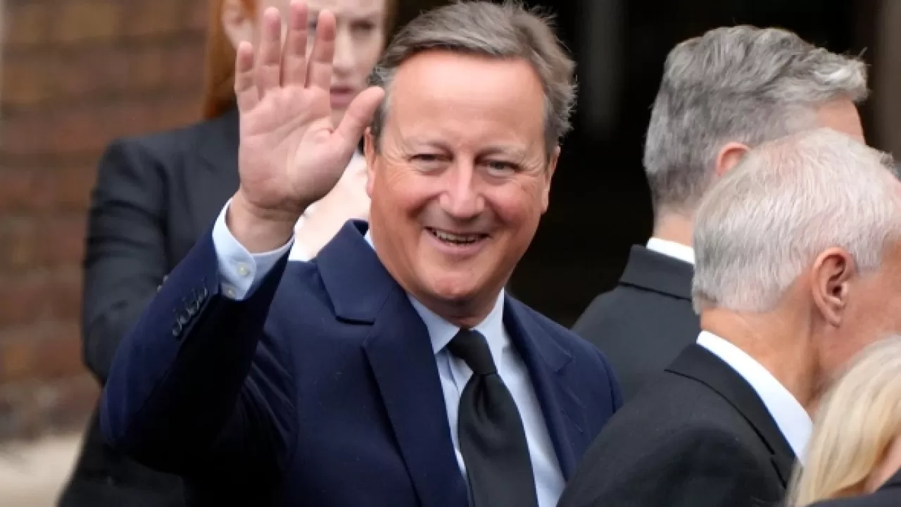 Новым главой МИД Великобритании назначен бывший премьер Дэвид Кэмерон 