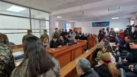 Экс-зампред антикора Кожабаев осужден за получение 100 тыс. долларов