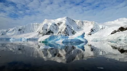 Антарктидада алып мұздық еріп кетті