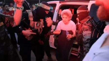 ХАМАС отпустил вторую группу заложников после объявления паузы