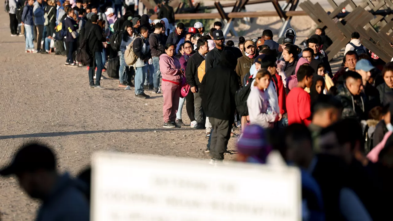 В США зафиксировали рекордное с 2000 года число мигрантов из Мексики