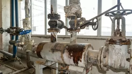 Магистральный водопровод промерз в Темиртау: неполадки устраняют 