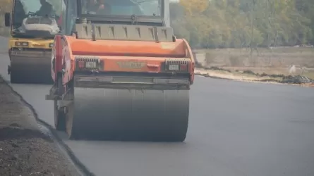 Из-за грузоперевозок в Казахстан увеличилось количество ям на курганских дорогах 