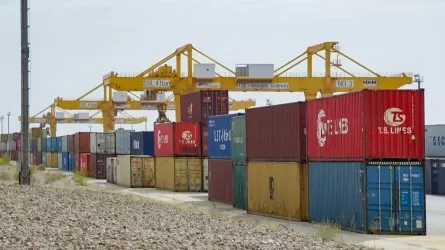 Казахстан договорился о транзите санкционных грузов в Европу через Южный маршрут