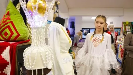 Астанада ең үздік қолөнер шеберлерінің туындылары қойылған фестиваль өтіп жатыр