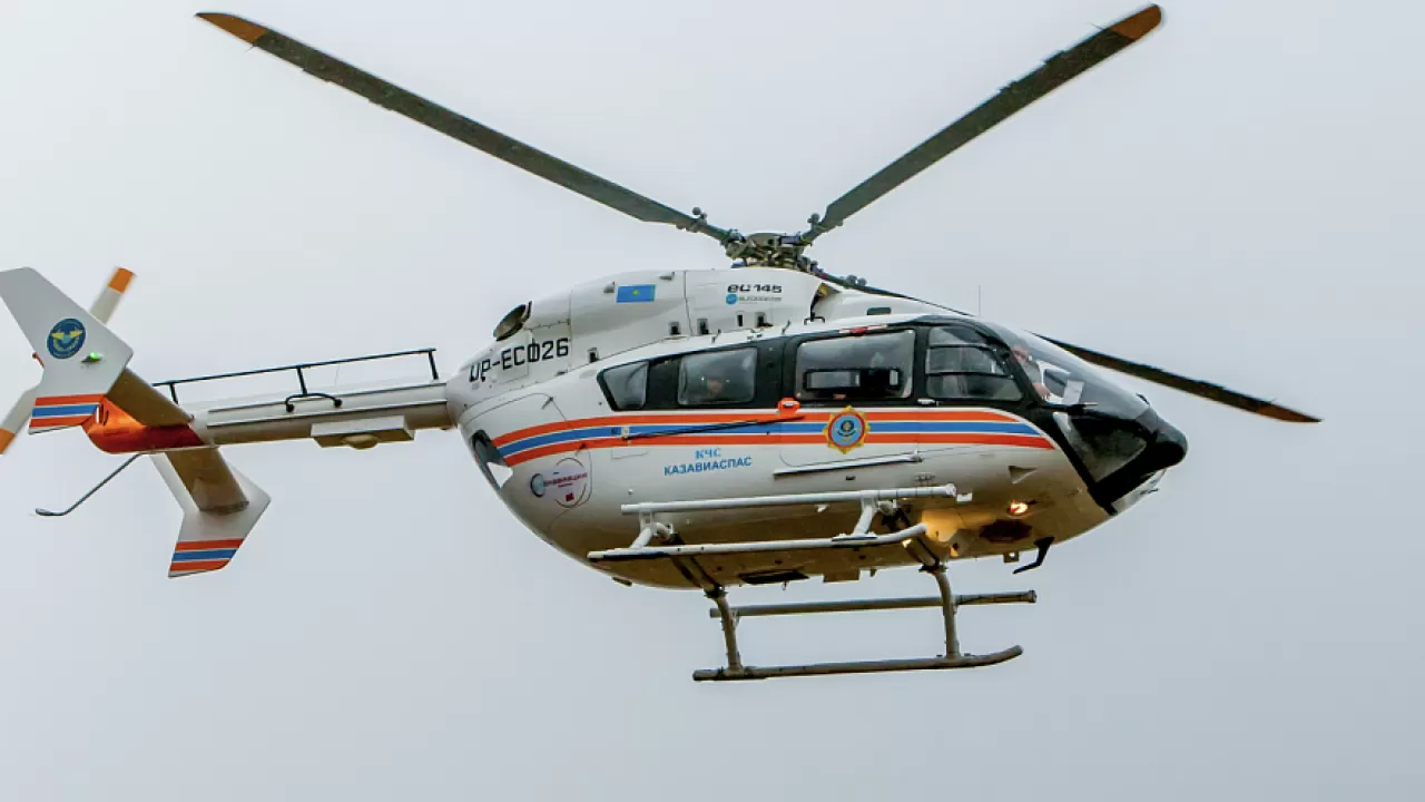 Жесткая посадка вертолета в ЗКО: есть пострадавшие