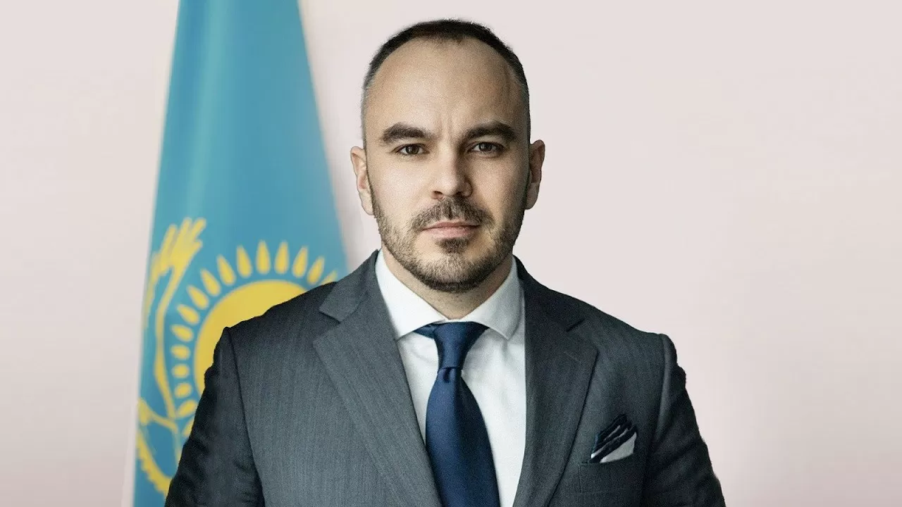 Евгений Кочетов - Ақпарат және қоғамдық даму вице-министрі 