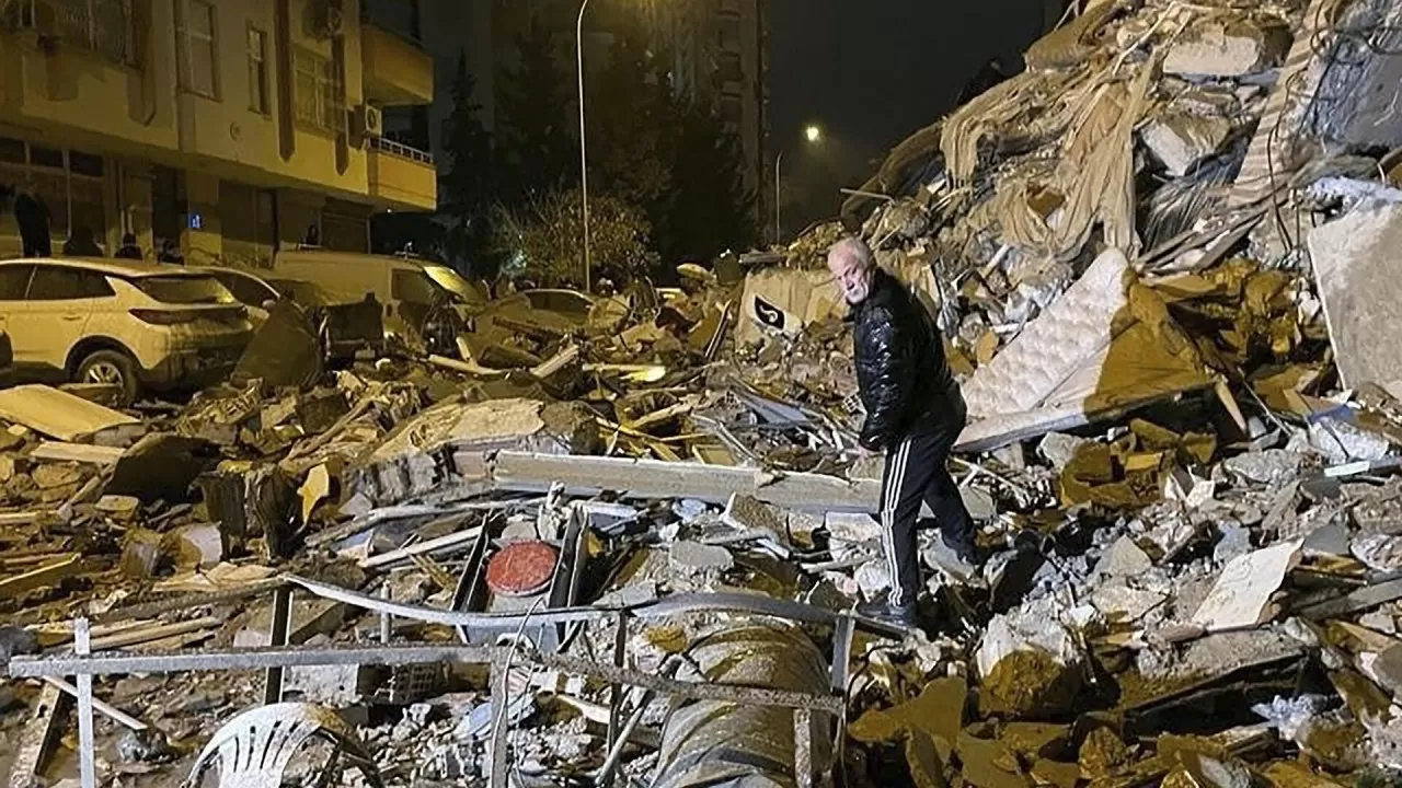 Более 50,5 тыс. зданий планируется снести после землетрясения в Турции