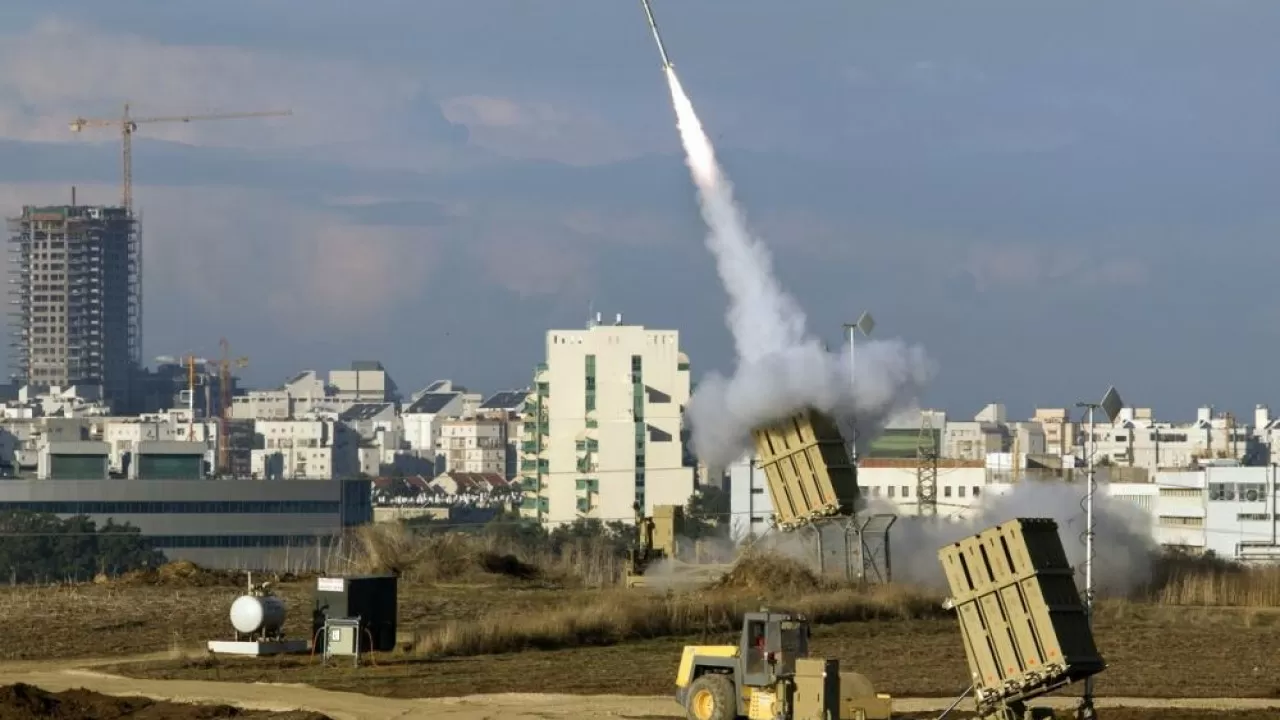 Израиль обстреливает Газу в ответ на ракетные удары