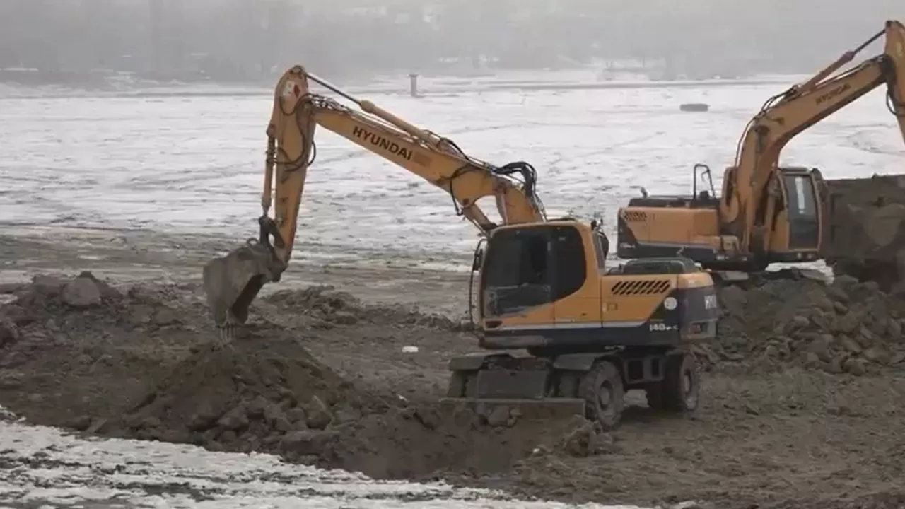 Алматыда Сайран су қоймасының түбін тазарту жұмыстары басталды