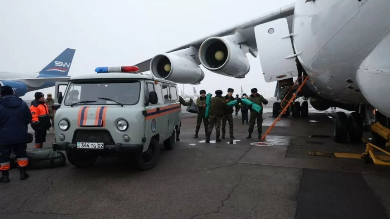 В Турцию прибыл самолет, доставивший из Казахстана медиков и спасателей