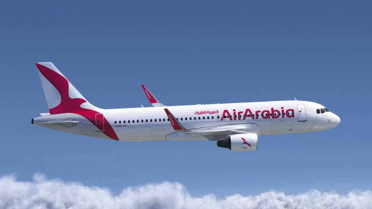 Не напоили пассажиров: Air Arabia оштрафовали на 200 МРП