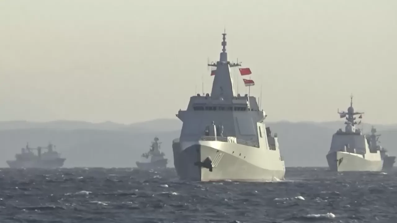 Япония заявила о вхождении китайского судна в территориальные воды страны