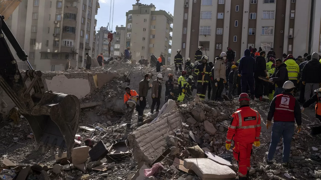 Эрдоган сообщил, что от землетрясений в Турции погибли более 14 тысяч человек