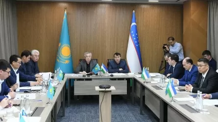 Казахстан и Узбекистан построят логистический центр